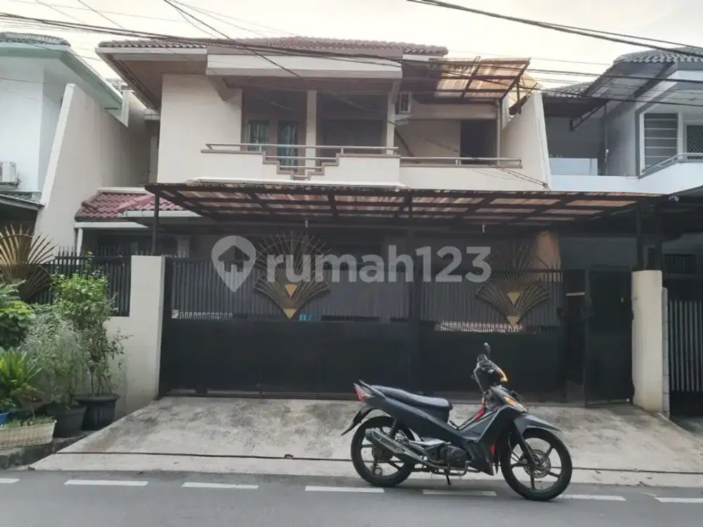 Dijual Rumah 2 Lantai 5 Kamar Tidur Sunter Kirana Siap Huni