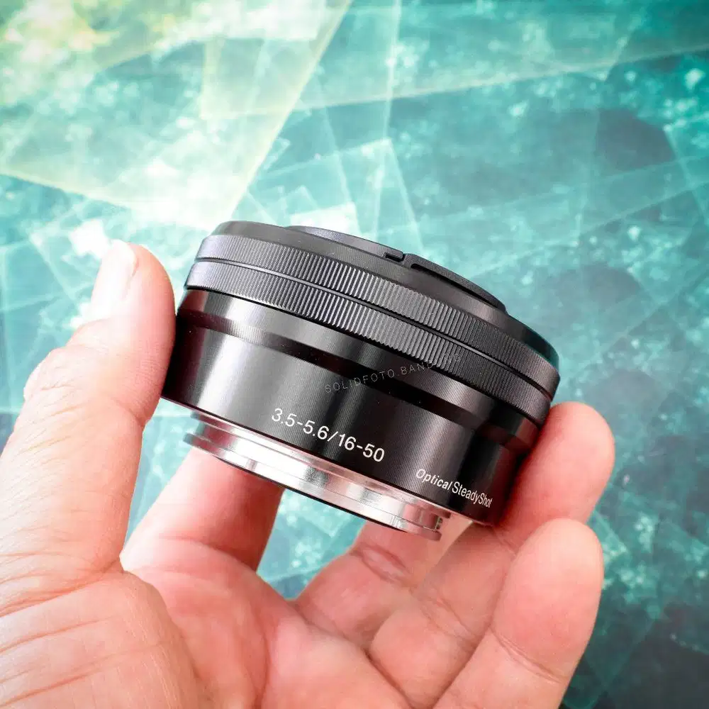 Sony 16-50mm OSS. Used. Like New