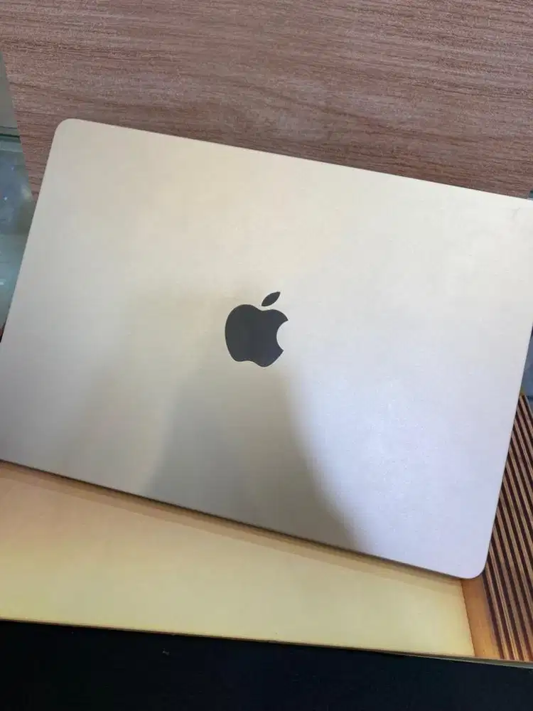 Macbook Air M2 13inch 8/256 Starlight BH 95%