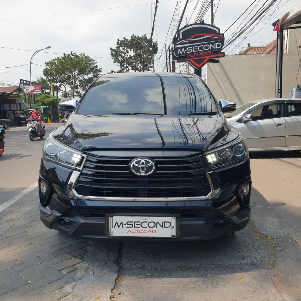 Aniv. Edition Toyata Kijang Innova Reborn Venturer 2.4 A/T 2021 Hitam