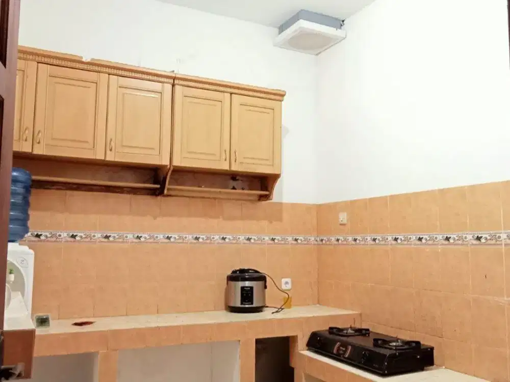 Rumah TKI (Taman Kopo Indah) 2 Patung Kuda, Dekat Pasar Segar Ref.00260
