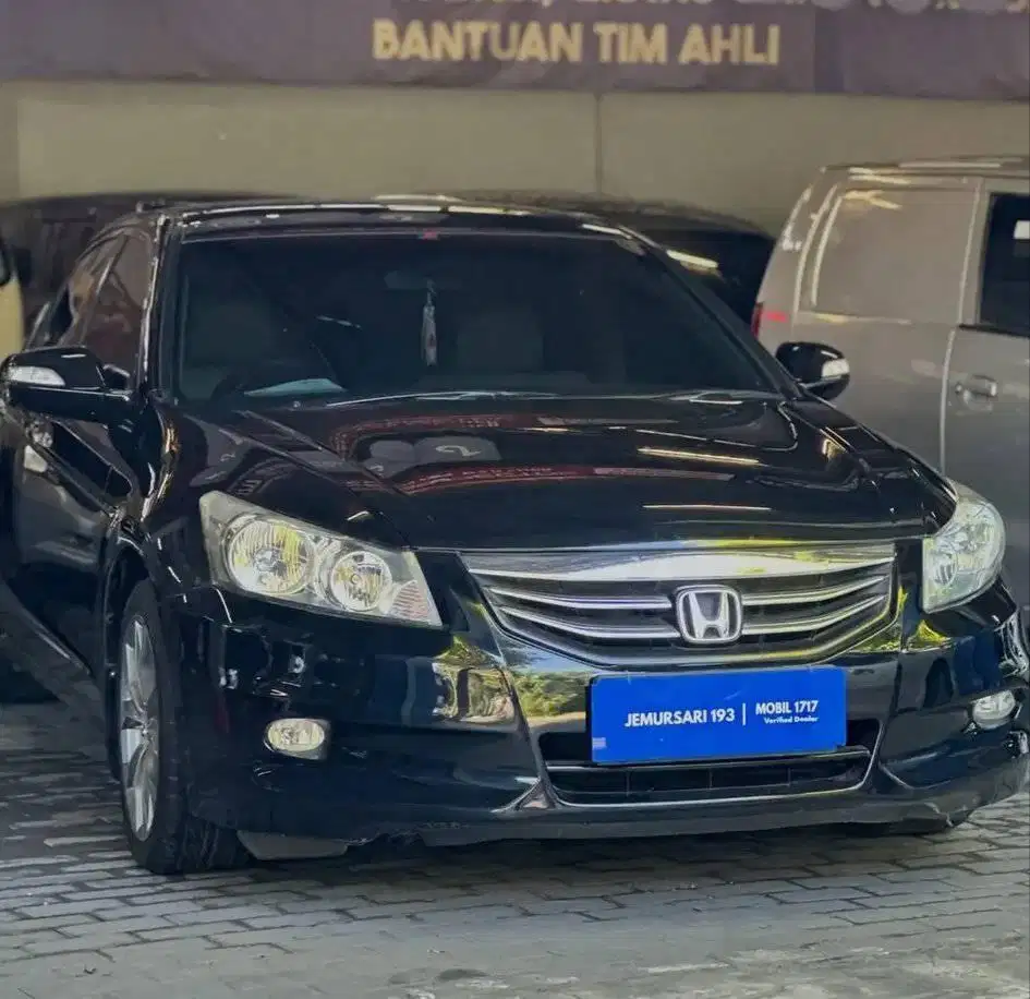 HONDA 2012 ACCORD 2.4  VTI-L A/T SEDAN HITAM MURAH MOBIL1717 JEMURSAR