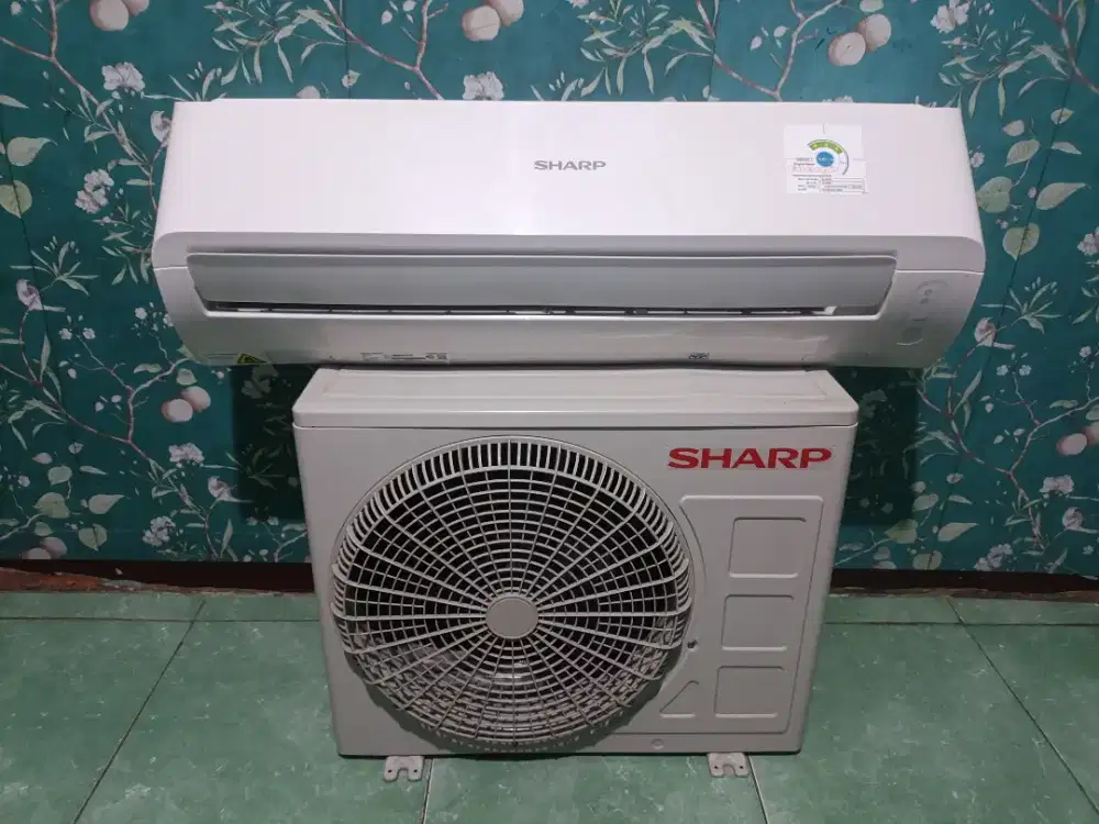 AC Sharp 1/2 pk, low watt, freon type baru r32