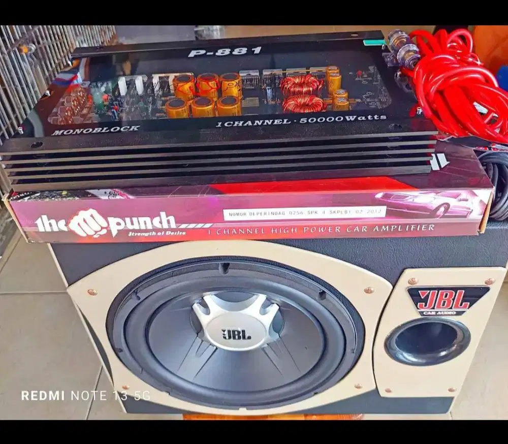 Audio Mobil Subwoofer 12, merk JBL GT512D + Power merk The Punch, dps