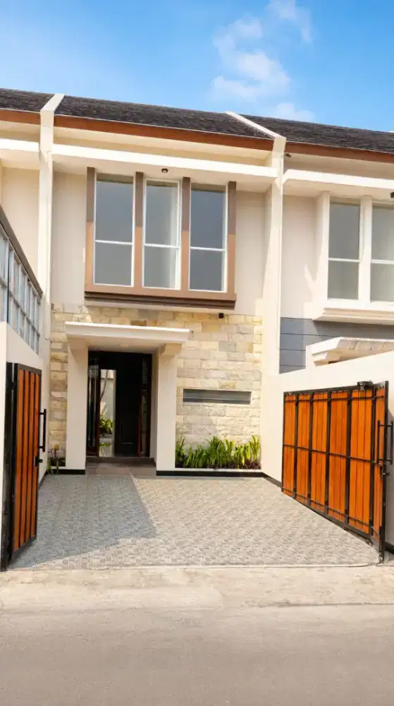 Di jual rumah 2 lantai baru dekat toll di Jatiwaringin