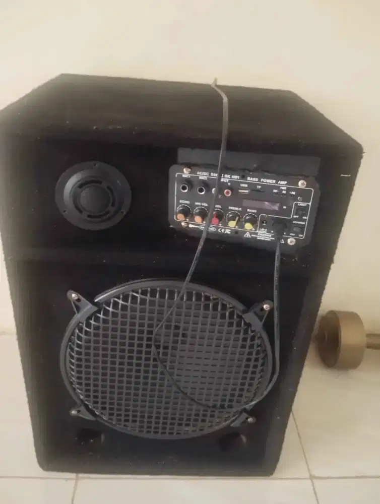 Salon aktif merk Yamaha 12 inch