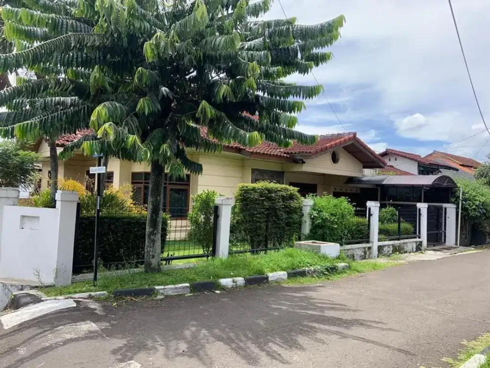 Jual Cepat Rumah Hook Strategis Sarijadi Bandung — Kondisi Prima, Siap Huni & Murah!