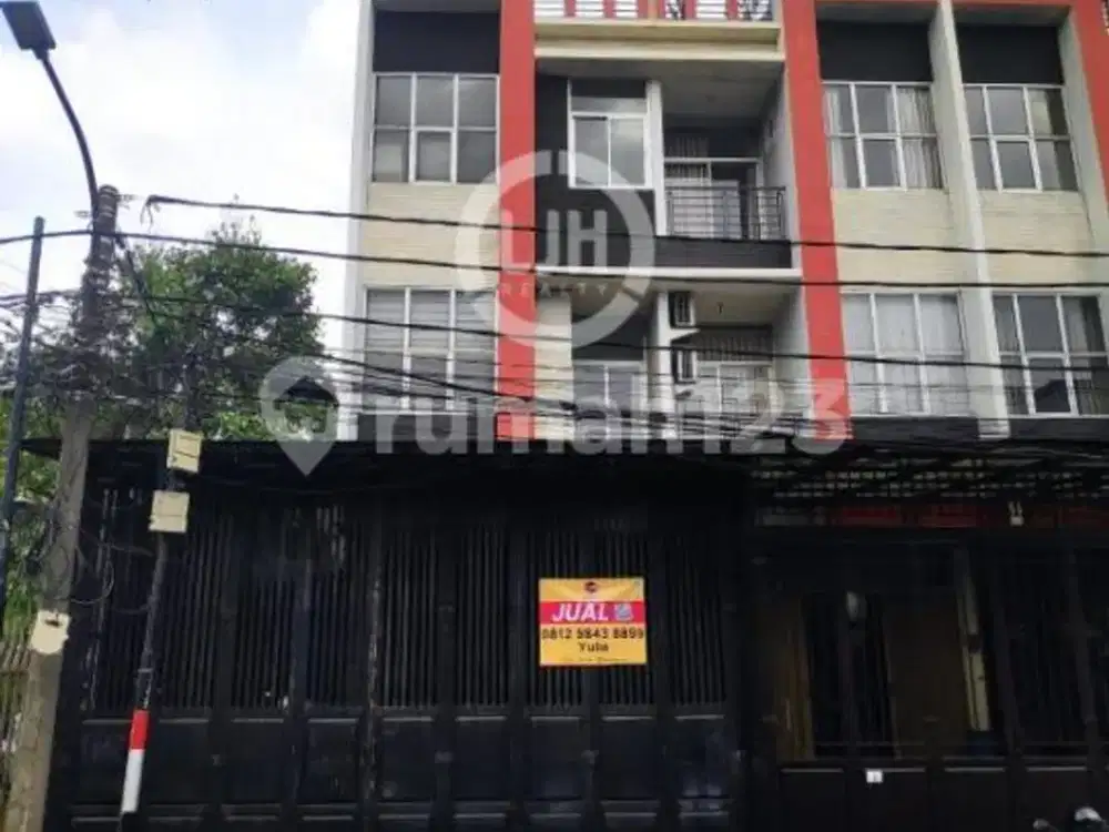 Ruko 3 Lantai Strategis Cocok untuk Usaha & Investasi di Pluit Jakarta Utara