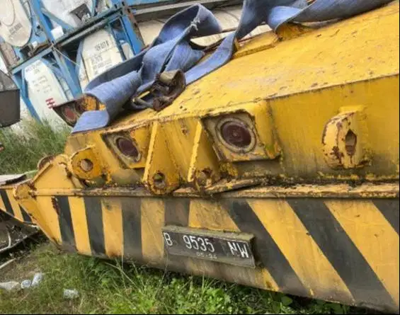Dilelang Unit Crane AMERICAN 90 Ton