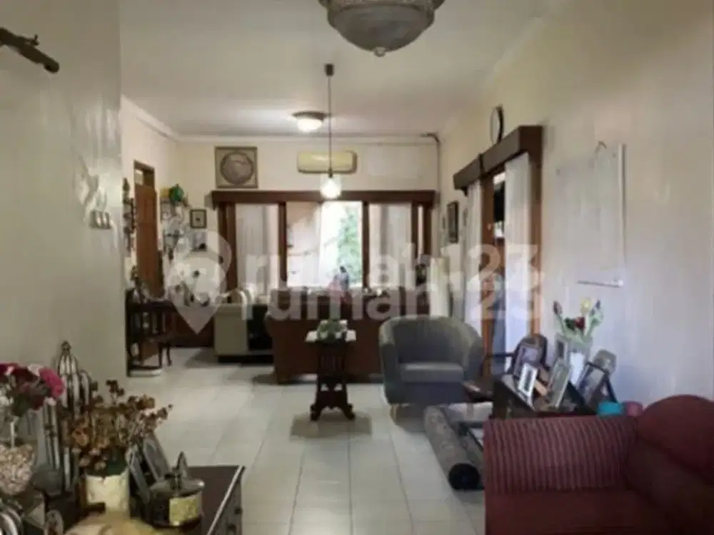 Rumah 2 Lantai Siap Huni Selangkah ke Gerbang Tol di Cinere