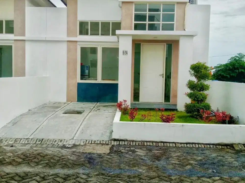 RUMAH BARU HARGA TERJANGKAU LOKASI STRATEGIS GRAND CERME REGENCY