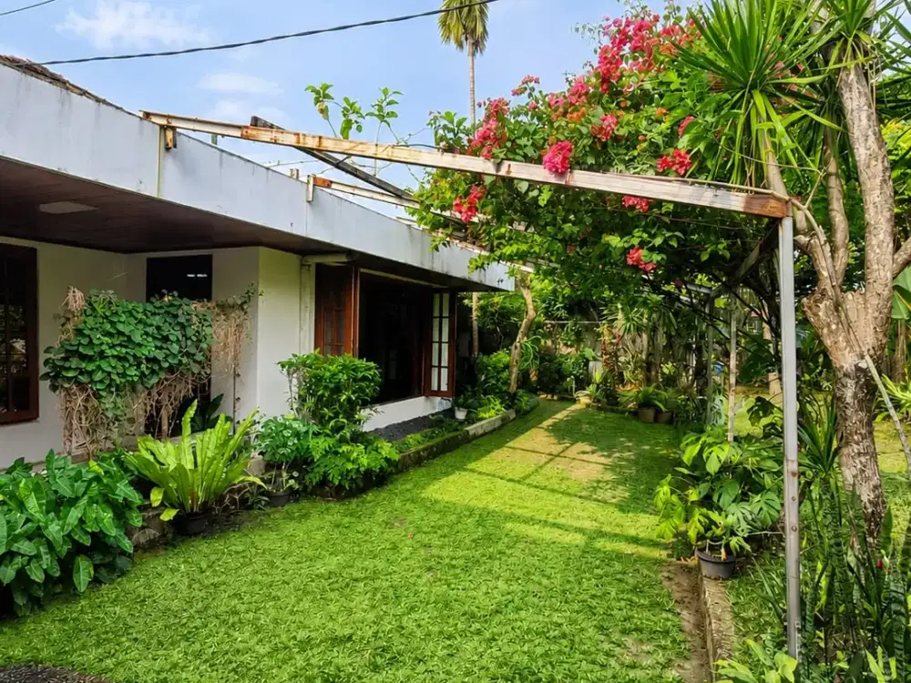 Dijual Rumah Bagus Asri di Jl. Ahmad Yani Bogor
