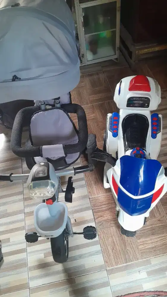 Jual bekas sepeda anak dan motor-motoran anak