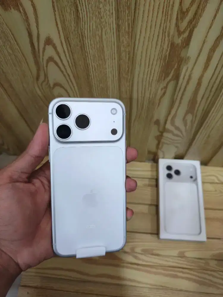 Iphone 17 pro max 512. Ibox CC0