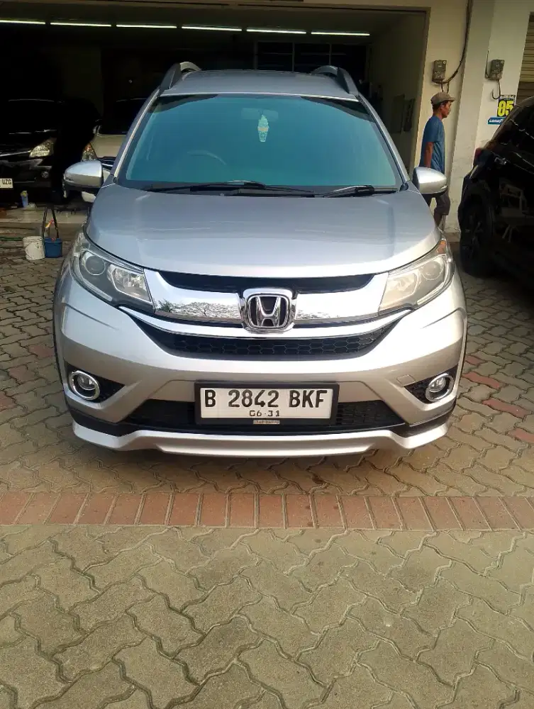 BRV E PRESTIGE 2016 AT/AUTOMATIC SILVER
