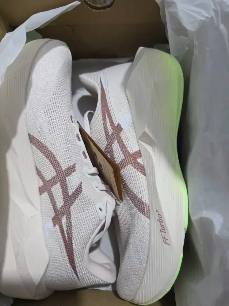 ASICS NOVABLAST 6