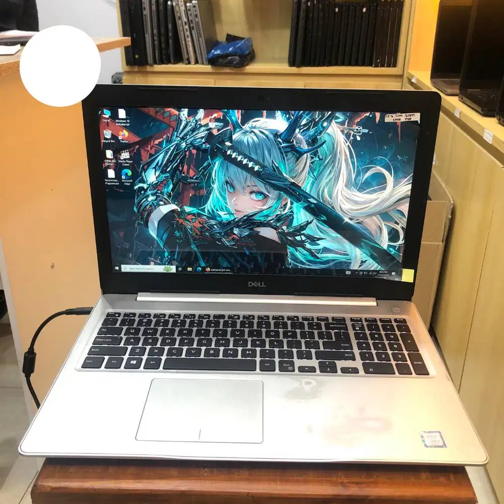 Dell Inspiron 5570 (i7 - 8th Gen) *RSK