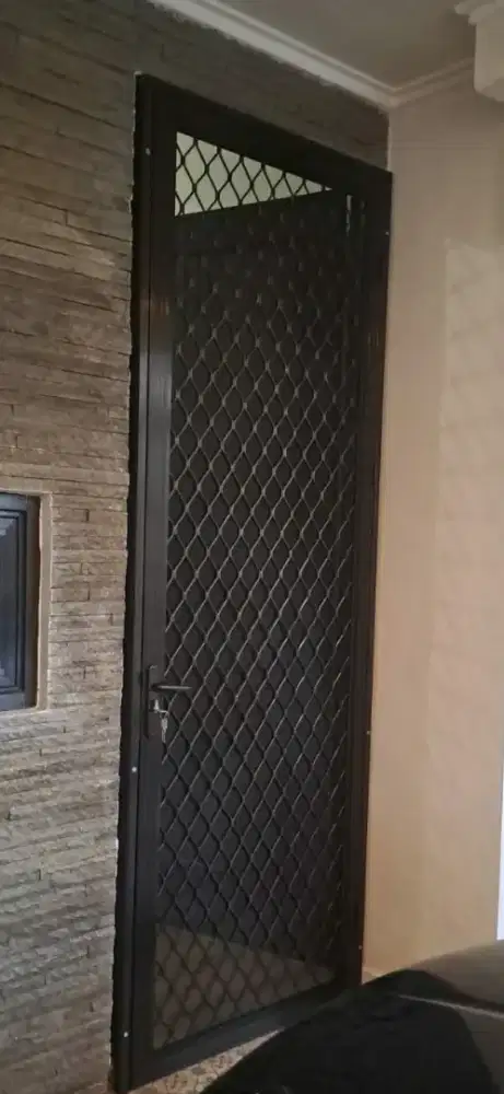 Pintu, Kusen, dan Jendela Aluminium Segala Model termasuk Pintu Kaca