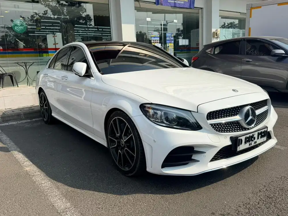 Mercedes-Benz C300 2020 Bensin