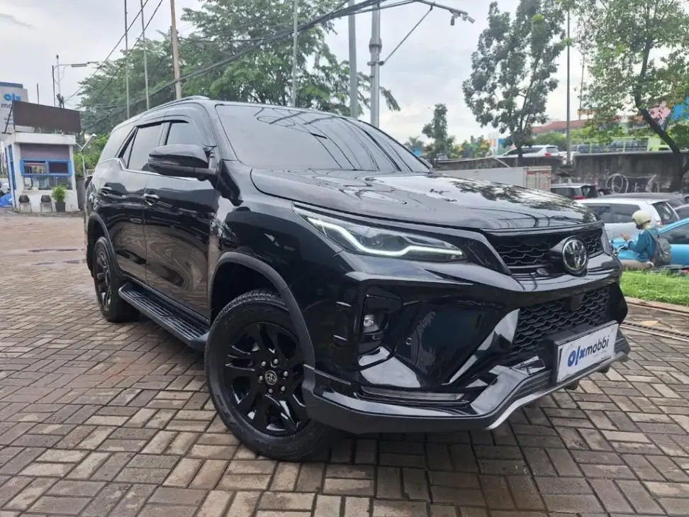 KM Rendah - Toyota Fortuner 2.8 VRZ TSS 4×2 Solar-AT 2025