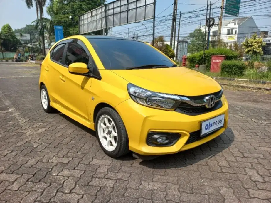 DP MURAH - Honda Brio Satya 1.2 E Bensin AT 2023 Kuning