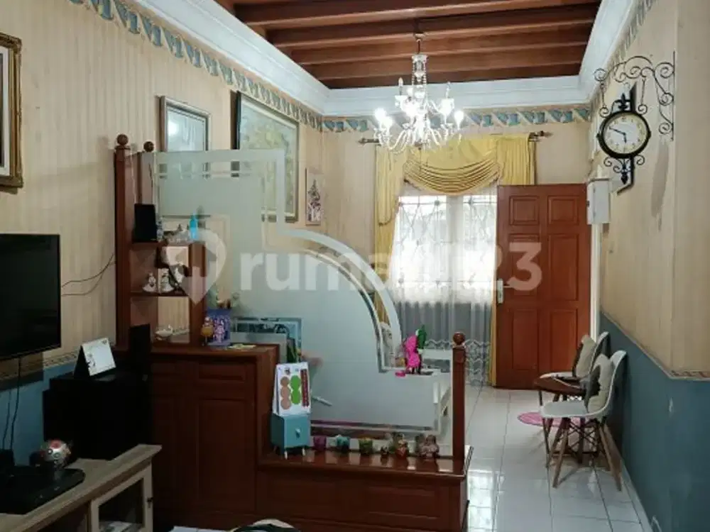 Rumah cantik rapi di vila serpong
