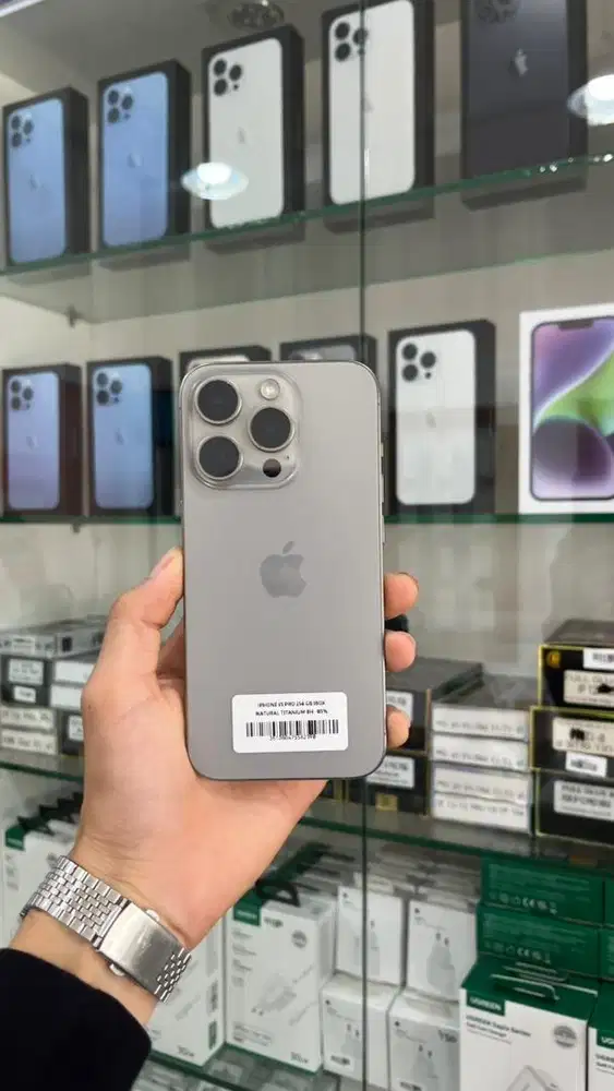 Iphone 15 Pro 256 GB ibox