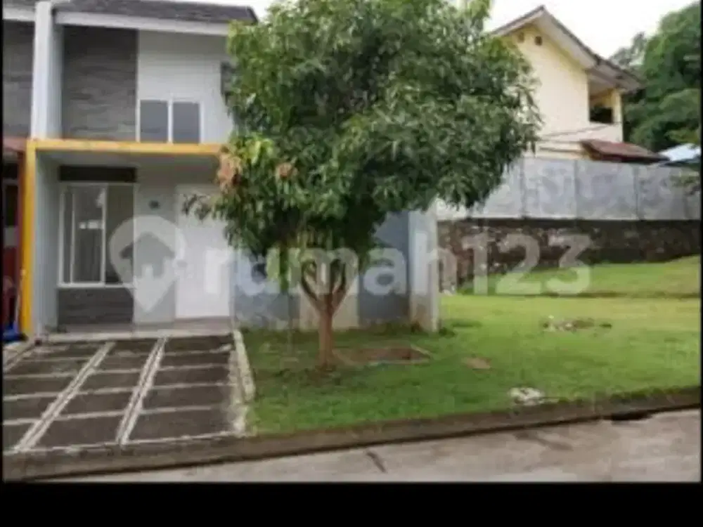 Rumah Huk Rapi Dekat Krl Dan Univesitas Atmajaya Bsd