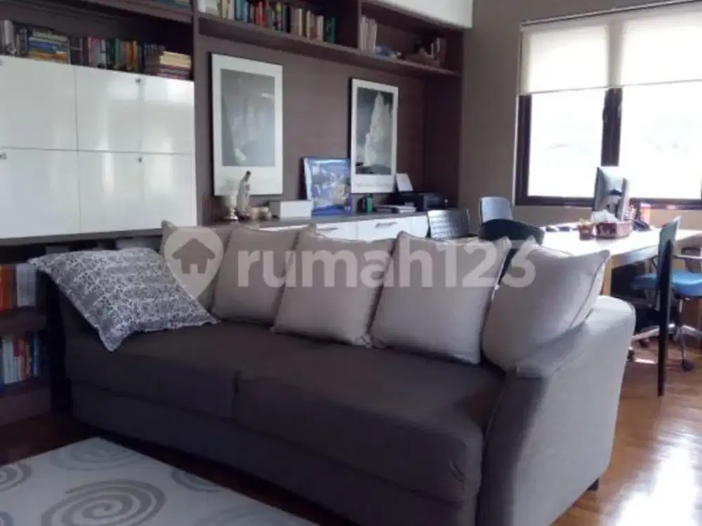 TURUN HARGA RUMAH LUAS CANTIK FURNISHED BSD DE PARK
