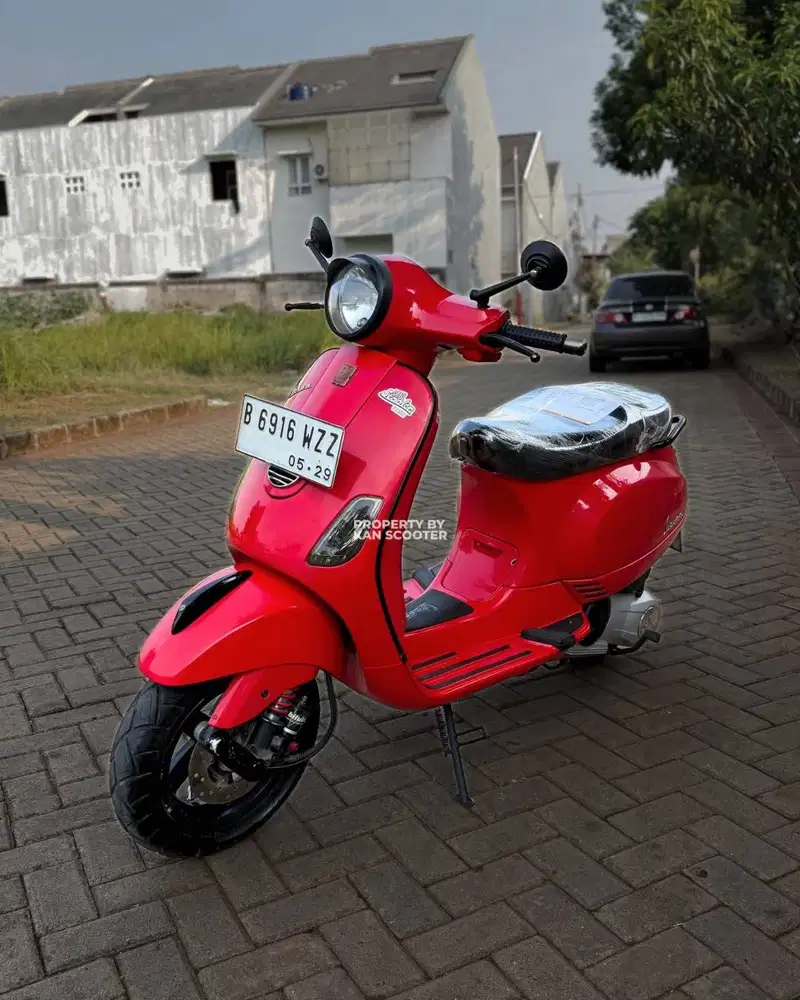 JUAL MURAH VESPA LX 150 3V 2013 MULUS