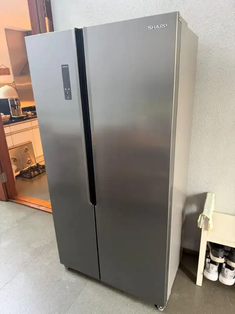 Kulkas SHARP 2 pintu besar