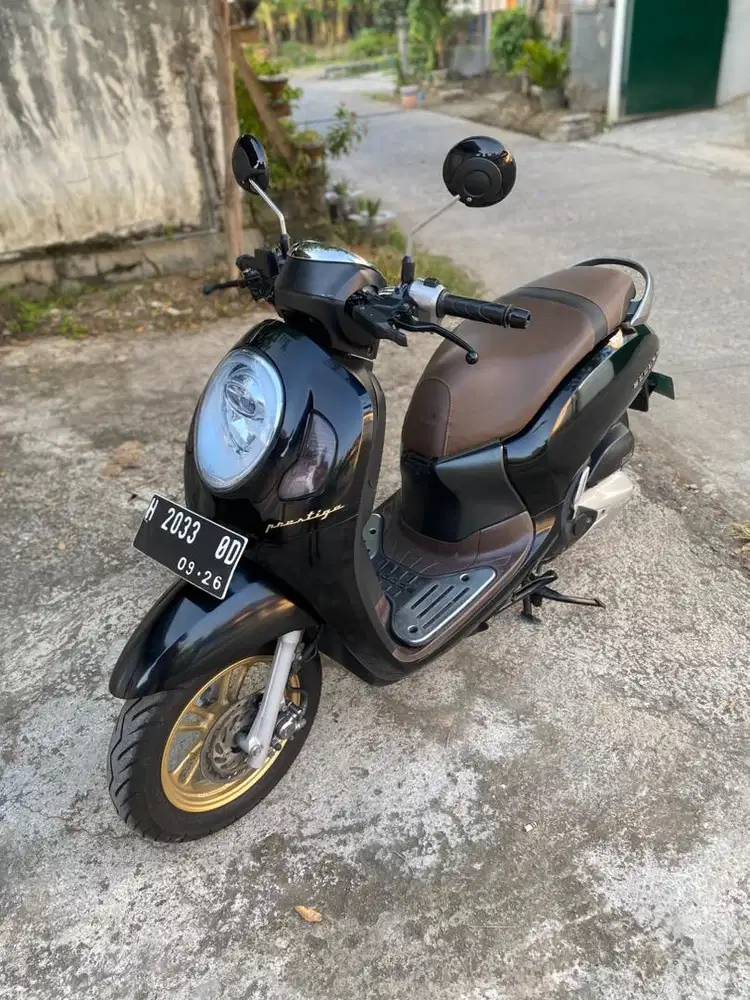Scoopy Prestige 2021