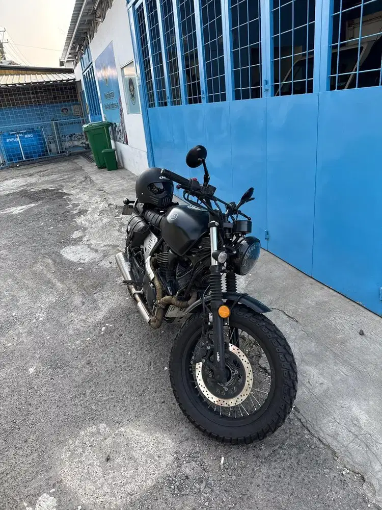 SCR 250 ABS KEEWAY V TWIN BENELLI NOT TNT XSR 155