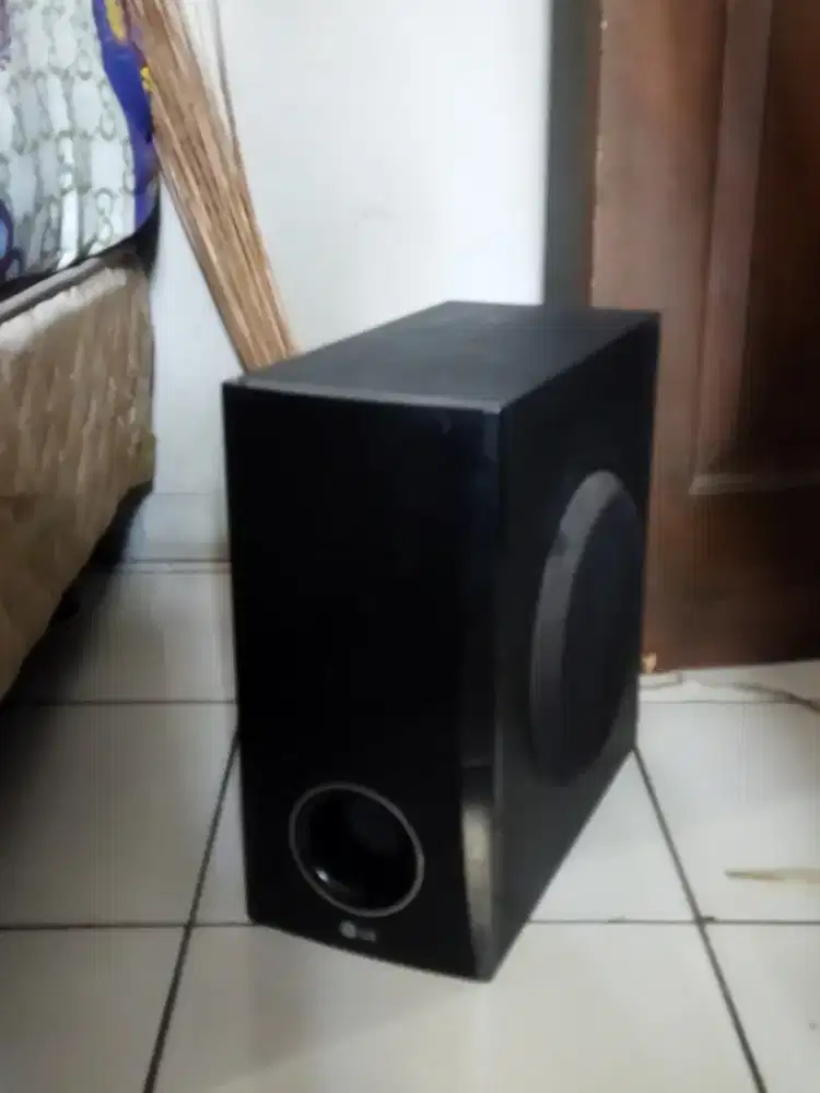 Subwoofer Pasif LG