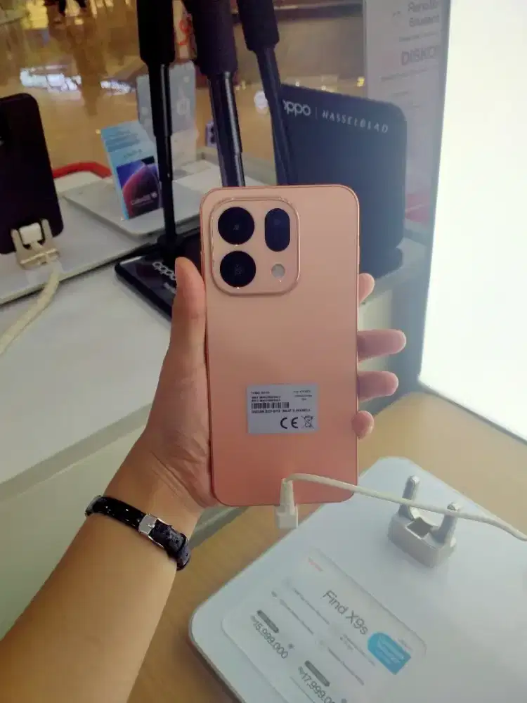 OPPO FIIND X9S (12+256 GB)