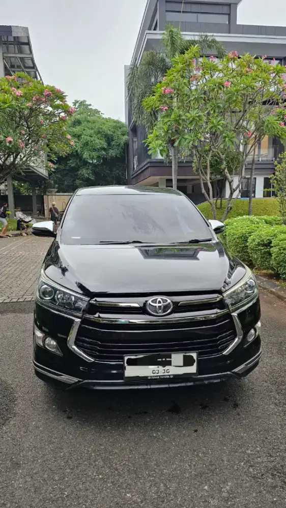 Toyota Inova Venturer 2,4AT th 2020