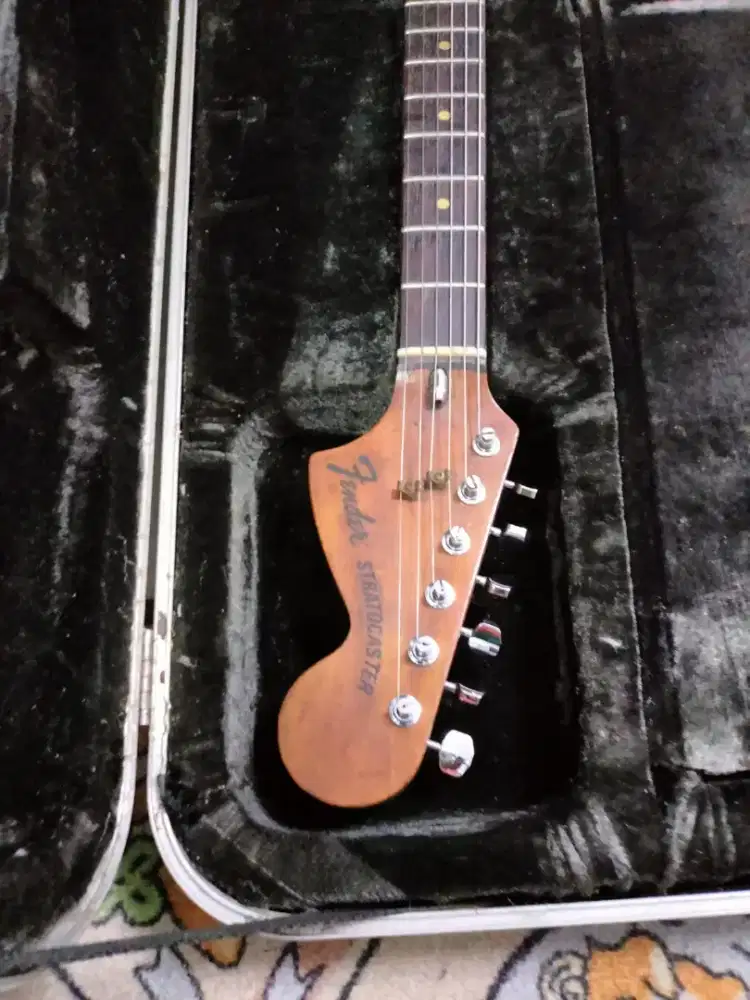 Jual gitar fender stratocaster USA tahun 1976
