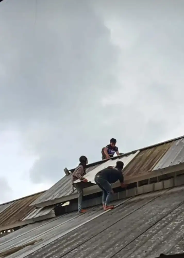 TukanG Atap Bocor.plafon TalNg air .kanovi