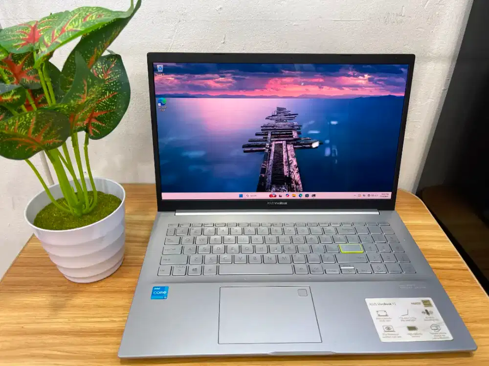 ASUS VIVOBOOK K513E OLED
CI3 1115G4 RAM 8GB SSD 256GB
DISPLAY 15 FHD