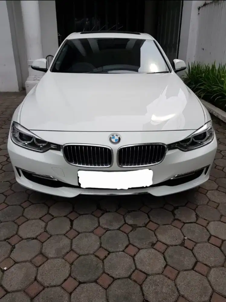 Bmw 328i putih kondisi istimewa