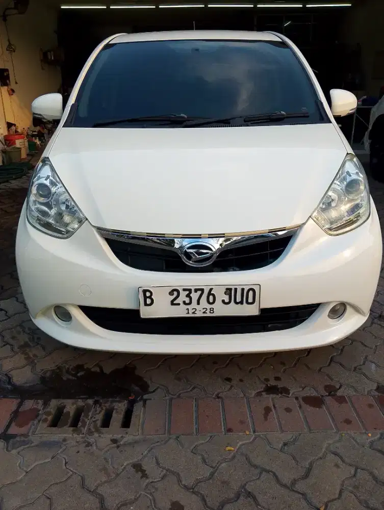 SIRION  AT/AUTOMATIC 2013 PUTIH