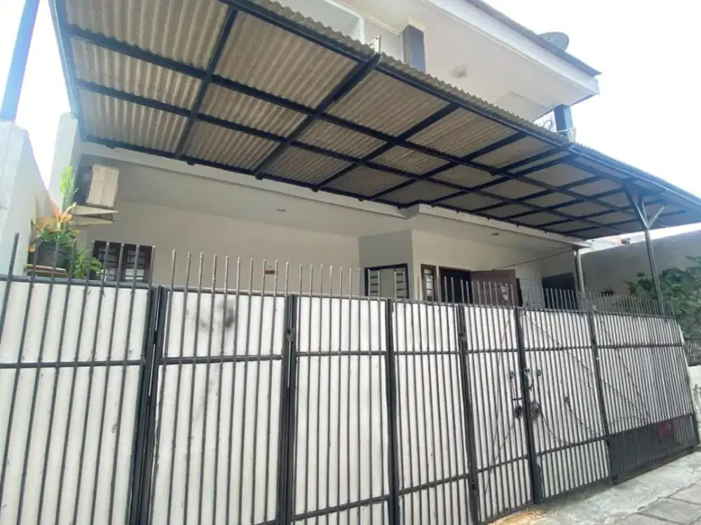 Murah !! DIJUAL RUMAH DI BCS KELAPA GADING 2 LANTAI MASIH SANGAT LAYAK HUNI