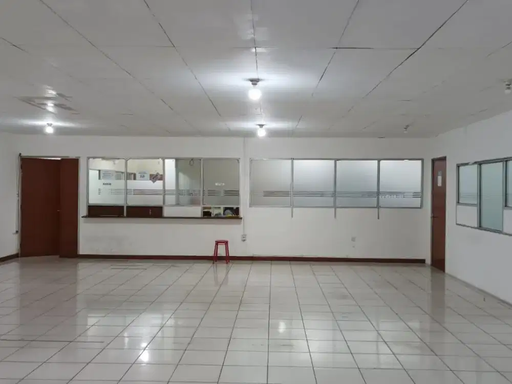 Disewa Gudang + Office 2 Lantai Strategis di Bizpark Cakung - Dekat Tol & Kawasan Industri