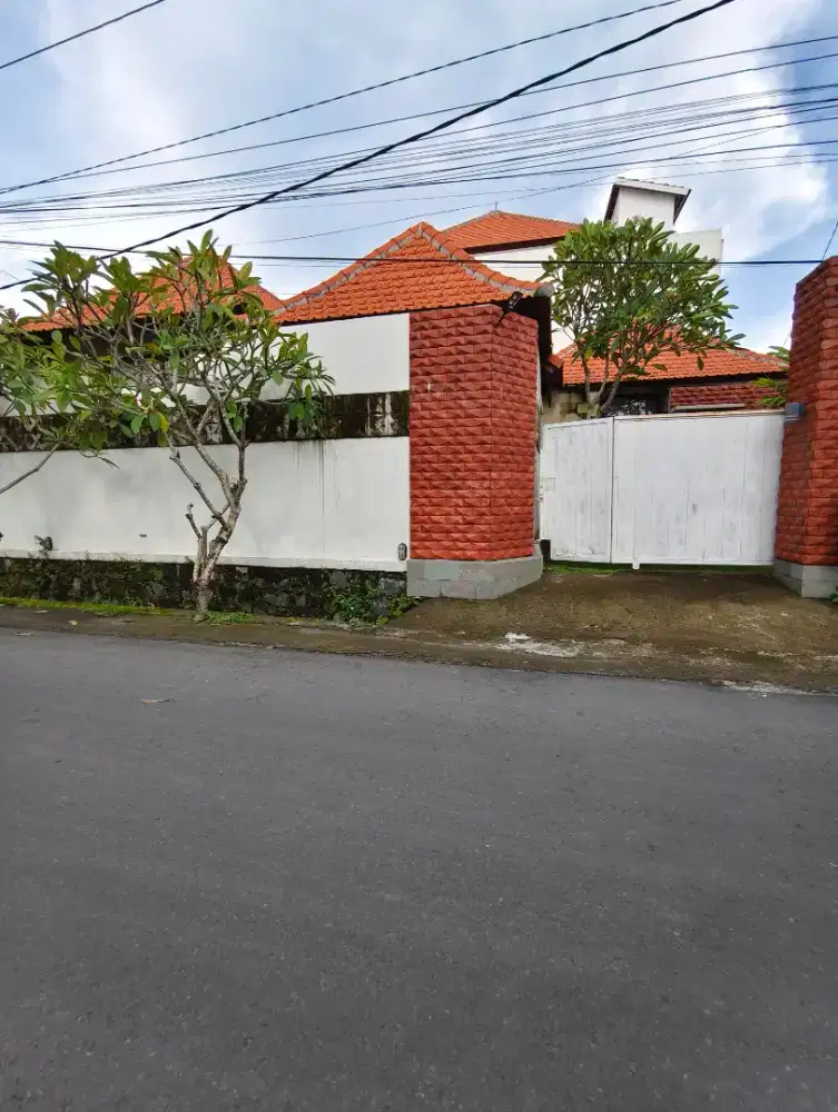 Disewakan rumah harian / mingguan / bulanan