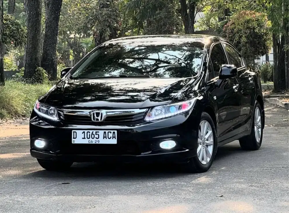 CIVIC FB2 LowKM 61rb 1.8 AT 2014 RECORD HONDA BANDUNG ISTIMEWA