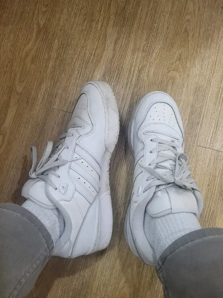 Adidas Rivalry Low