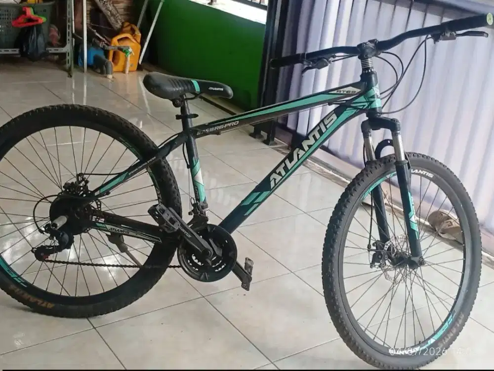 Sepeda atlantis UK 27,5