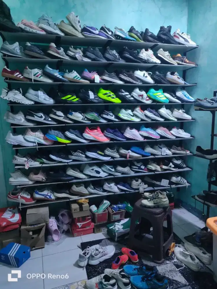 Sepatu thrift dan new