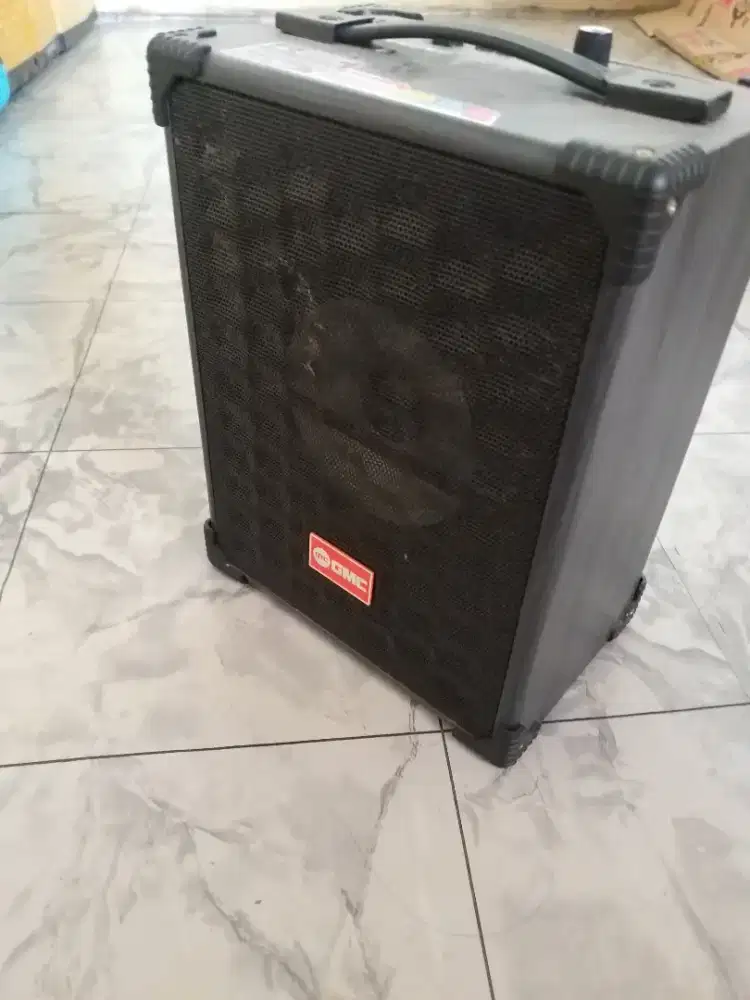 GMC Speaker 883B free 1 mic wirelles