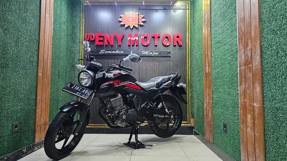ENY MOTPR - HONDA CB VERZA 150CC TH 2022 - KM RENDAH